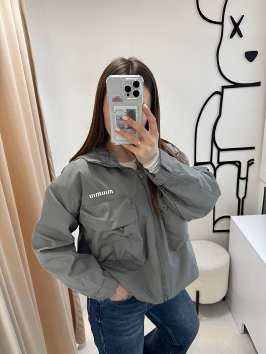 Вітровка Miu Miu