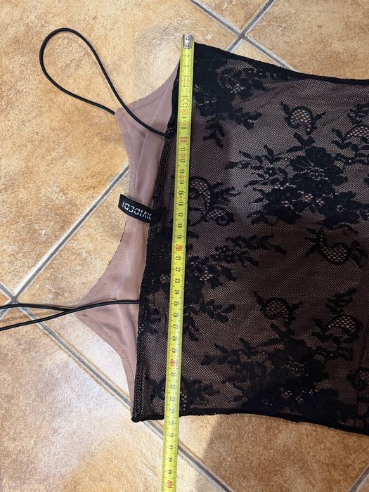 Czarna koronkowa sukienka H&M 34