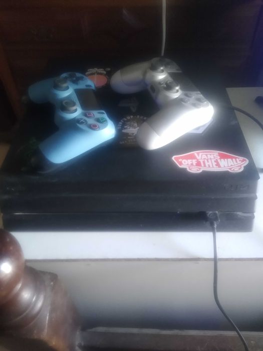 Vendo playstation 4 pro