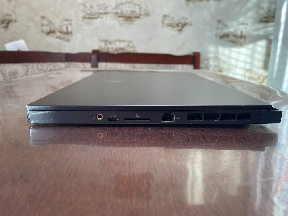 Ноутбук 15 FHD Touch MSI Creator 15 A10SET (i7-10750H/16GB/SSD 512GB/RTX 2060)