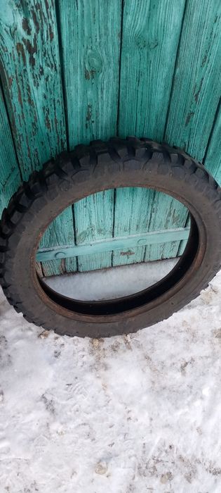 Покришка Иж Планета .120/90-18