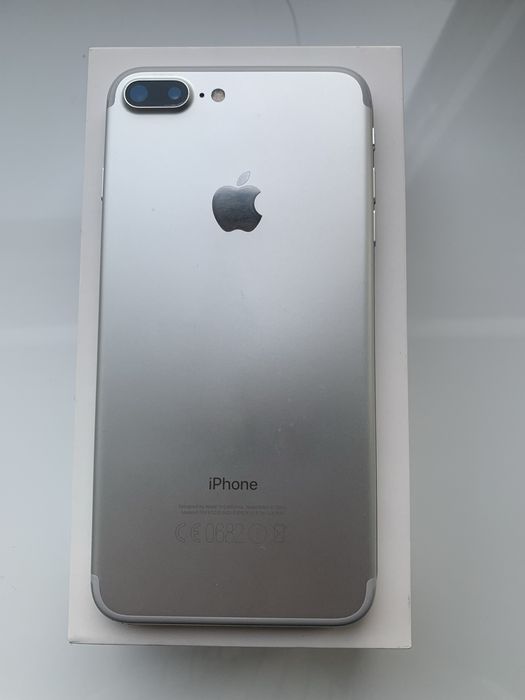 APPLE IPHONE 7+ PLUS 32GB  stebrny + 3 etui