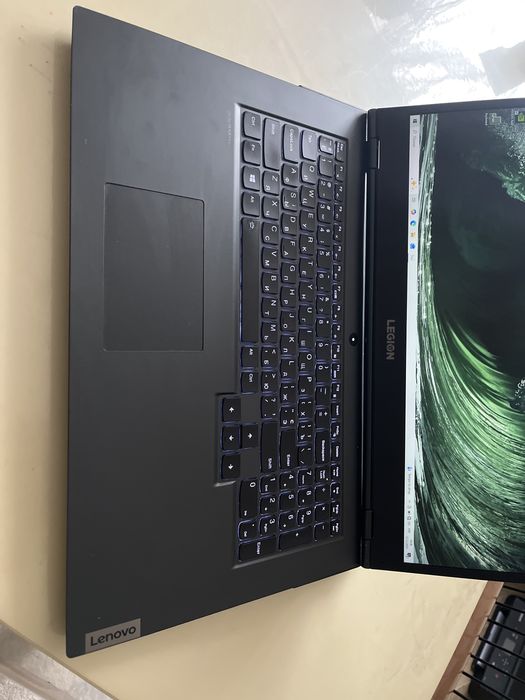 Legion 17.3 144Hz/I7 10750H
