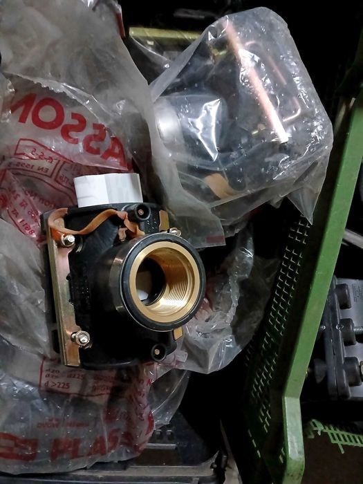 Vendese material novo e usado