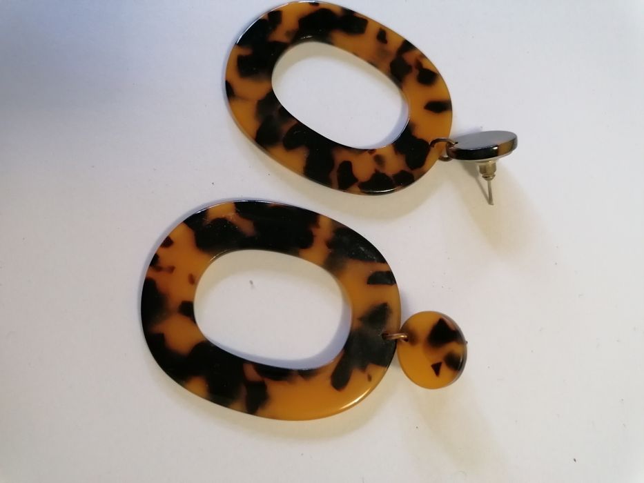 Vendo brincos juntos ou separado