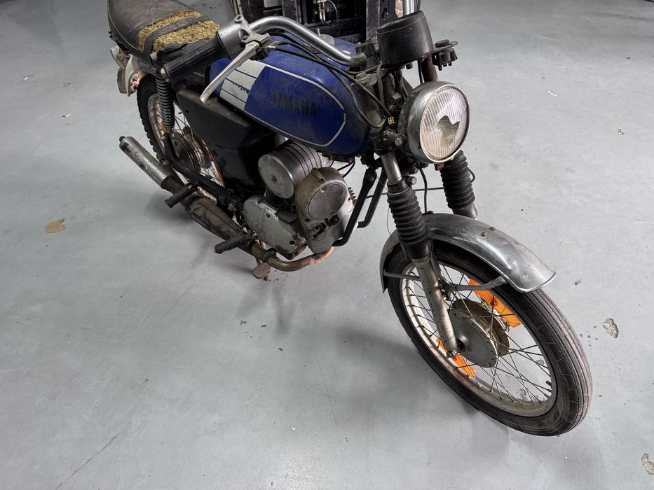 Yamaha RD 50 completa para restauro ou pecas