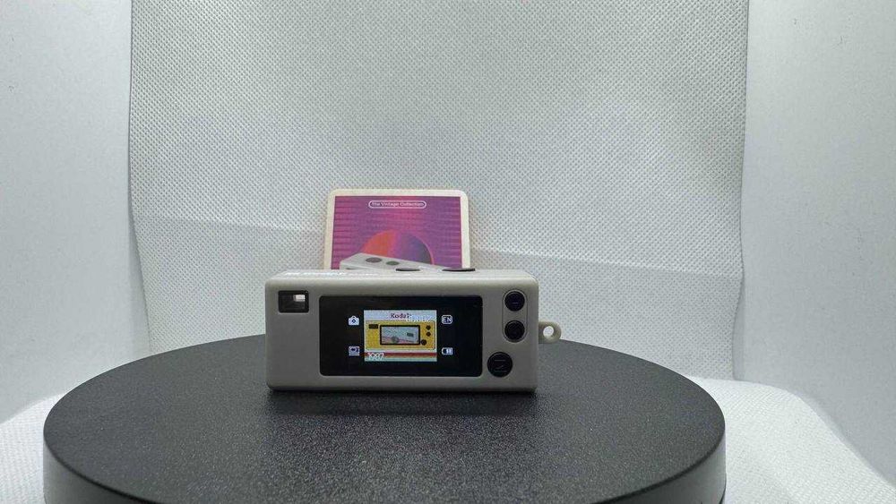 Kodak Charmera (камера брелок) Запаковані Нові