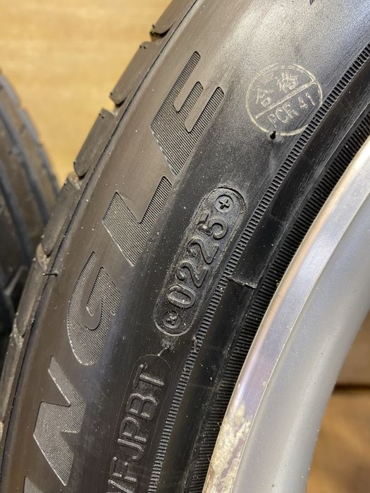 Диски R-Line  з новими літніми шинами 235/45 R19 5x112 шини титати