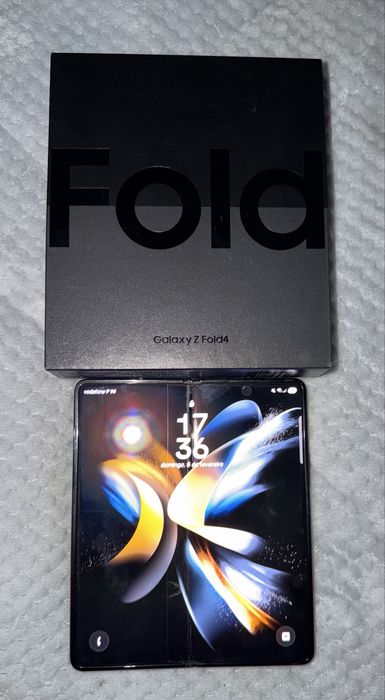 Samsung Galaxy Z Fold 4 – 256GB | Estado Novo | Com Fatura