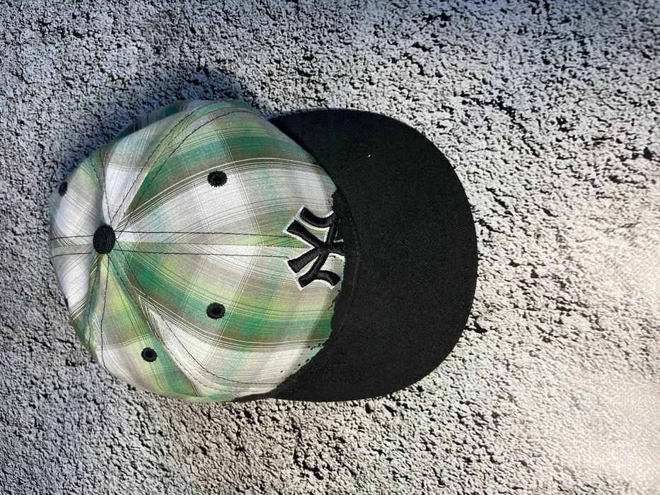 Бейзболки, кепки newera