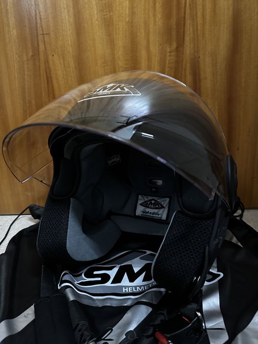 Capacete SMK novo