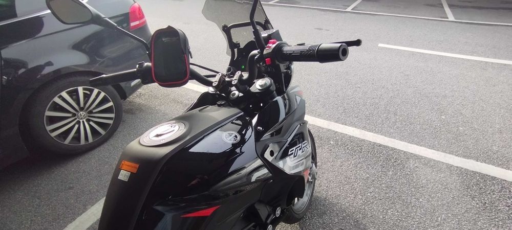 Benelli TRK 251 Nova