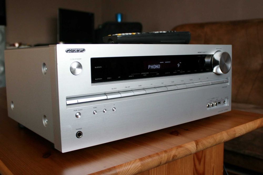 Mocny amplituner Onkyo Tx Nr 626 Bluetooth  WiFi wzmacniacz 160 watt kino domowe