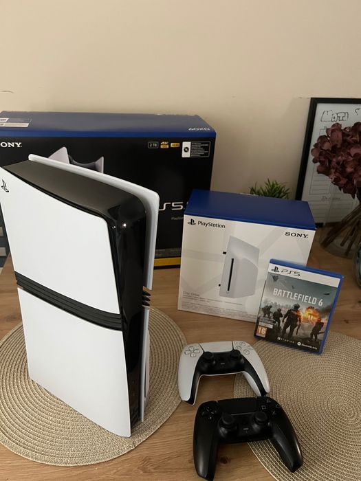 Ps5/PlayStation 5 PRO (2TB) + Napęd + 2 Pady + Gra | GWARANCJA do 2027/28! | Stan IDEALNY