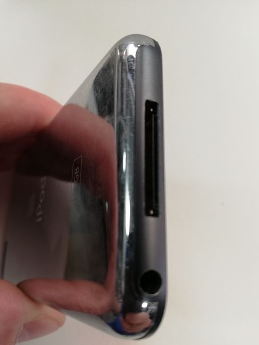 Apple iPod A1213 8gb