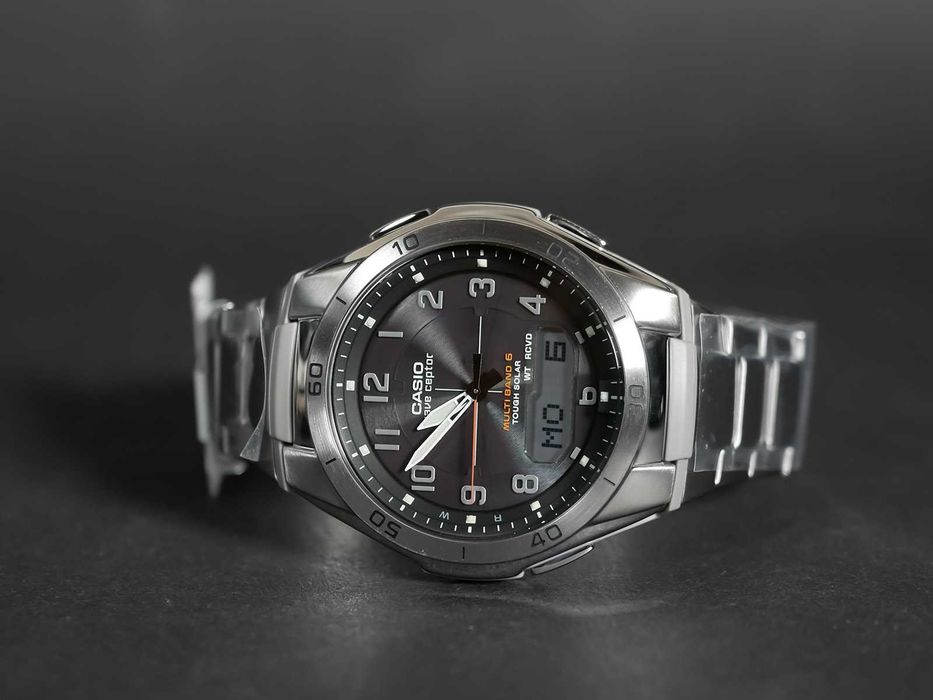 Casio WVA-M640D-1ACR Tough Solar с радиосинхронизацией