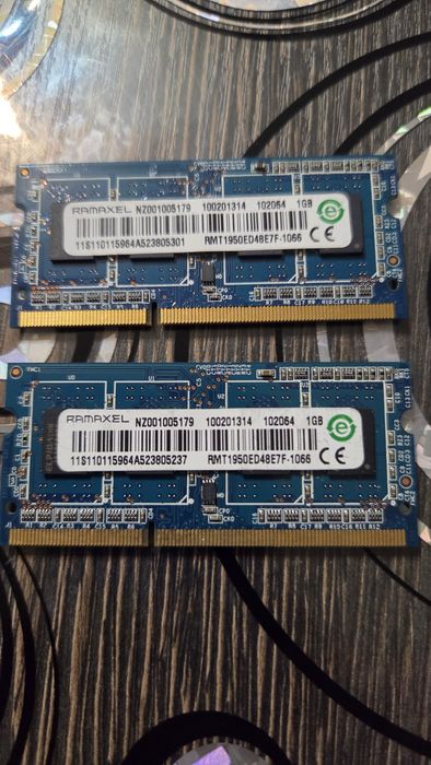 Озу ddr 3 2шт *1gb для ноутбука REMEXEL