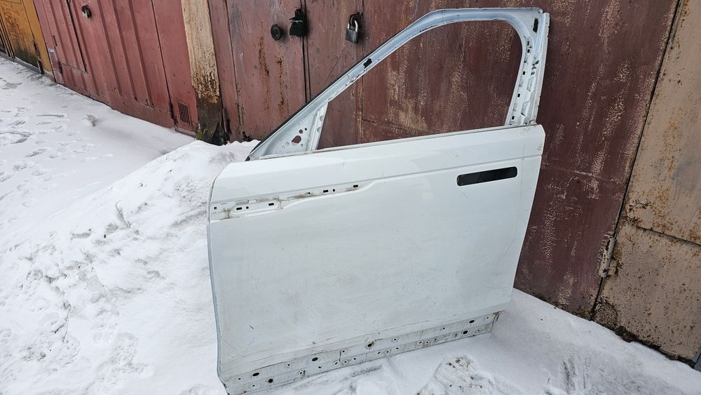 Двері Дверь передня ліва range rover velar