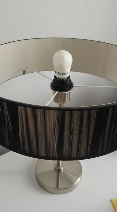 Candeeiro de pé - Design contemporâneo