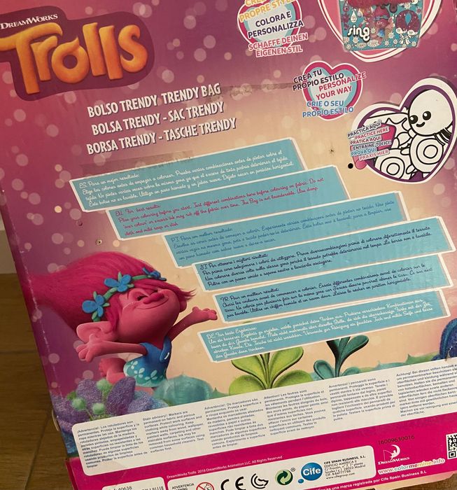 Mochila Trolls para Colorir - Nova na Caixa