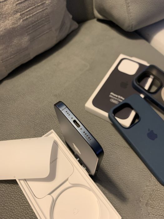 Iphone 15 pro 256GB azul