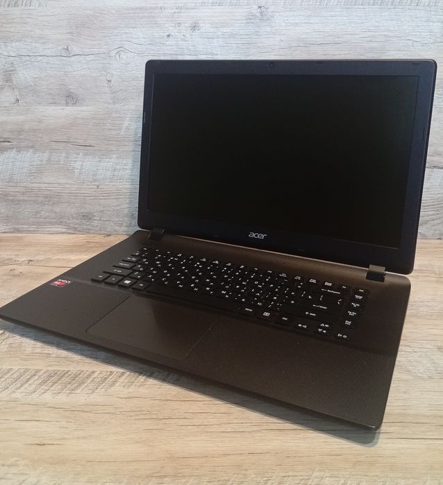 Ноутбук Acer Aspire ES1-520