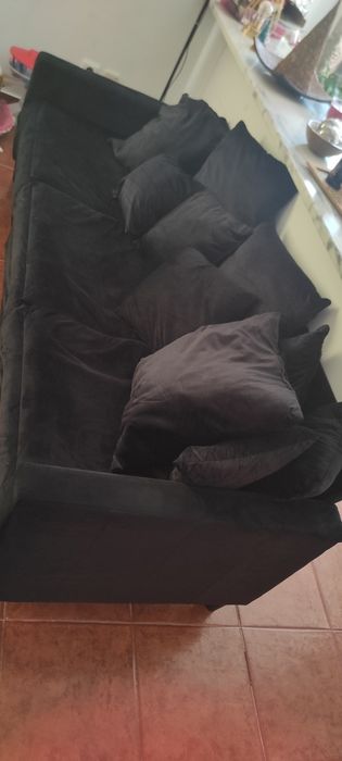 Sofa de tecido preto 3 lugares