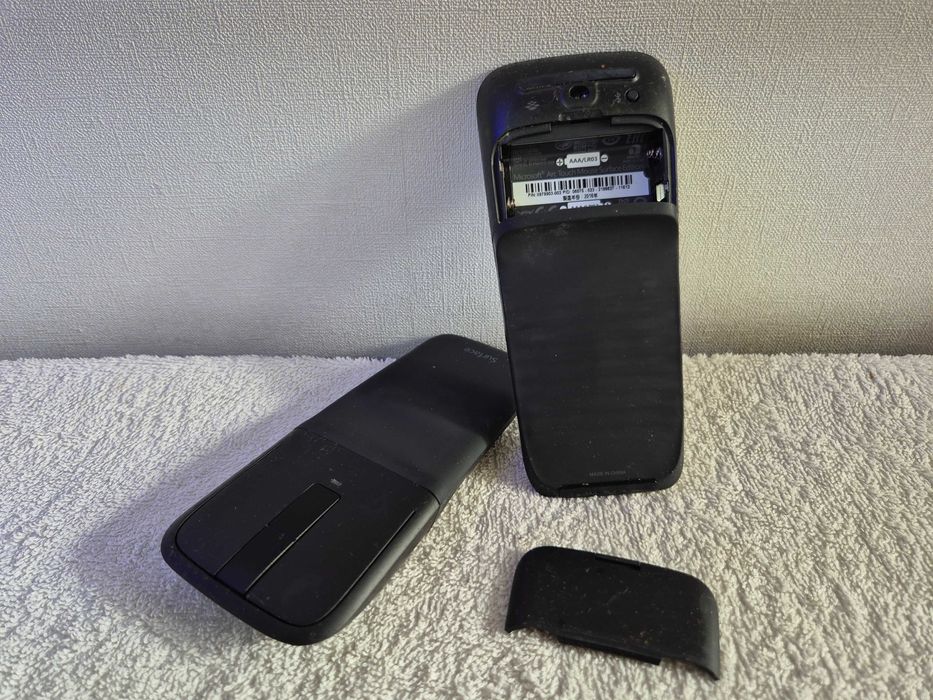 Мишка Microsoft 1592 Arc Touch Bluetooth