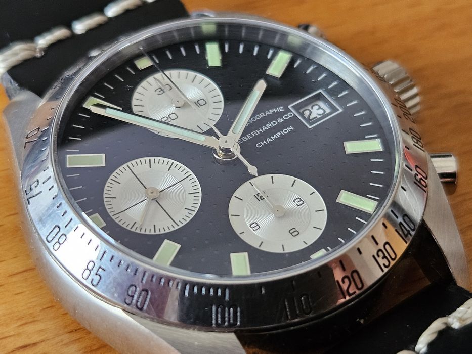 Eberhard Champion Chronograf jak speedmaster