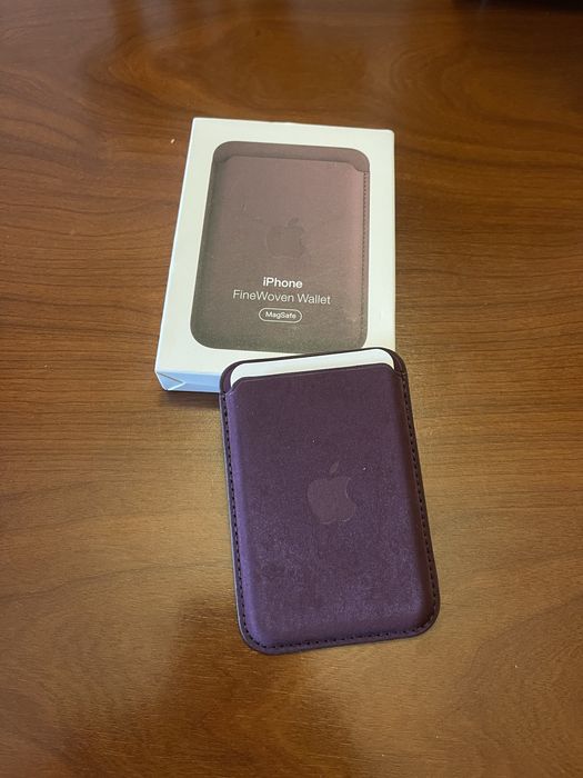 Carteira MagSafe tecido – NOVA – Cor: Bordeaux