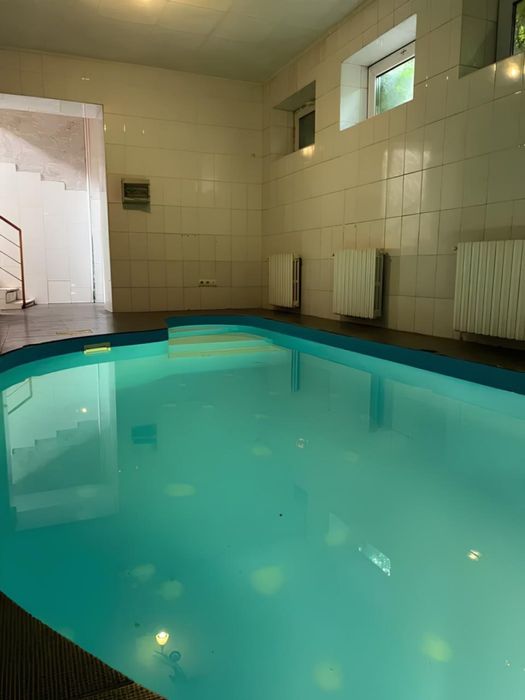 Cдам посучточно мероприятий дом 5 спален бассейн подогрев сауна 13 ф)