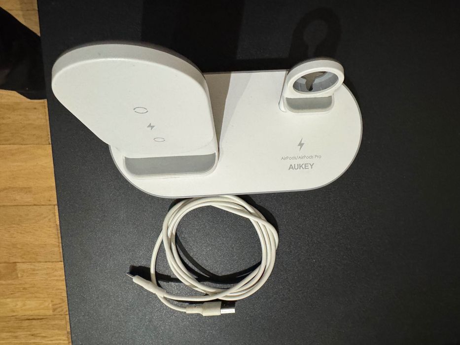 Cargador AUKEY 3 em 1 sem fios .