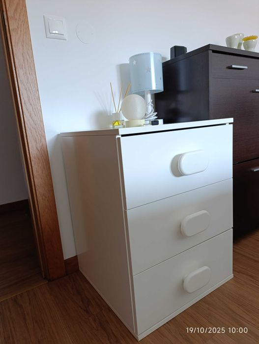 Cama, Conjunto berço, Cama, secretaria da Trama