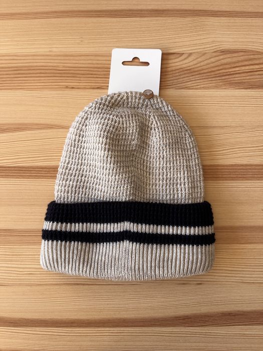 Gorro novo, com etiqueta