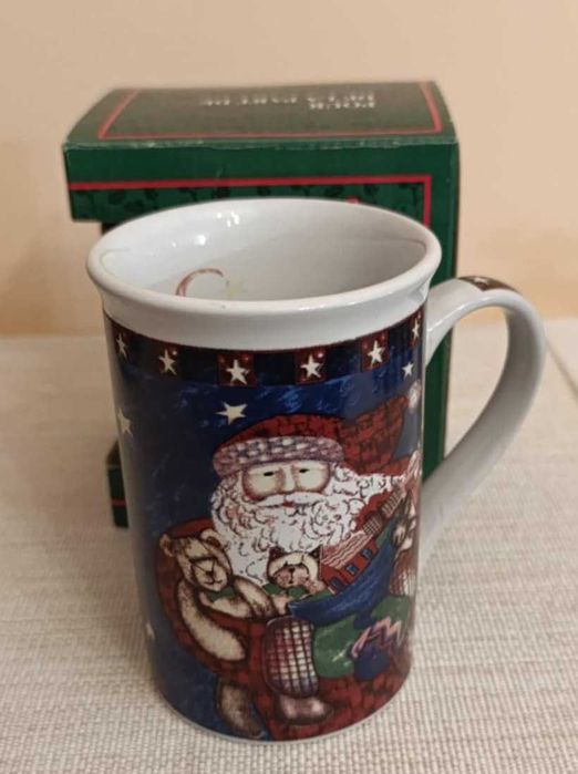 Chavena de pequeno almoço com Pai Natal - nova