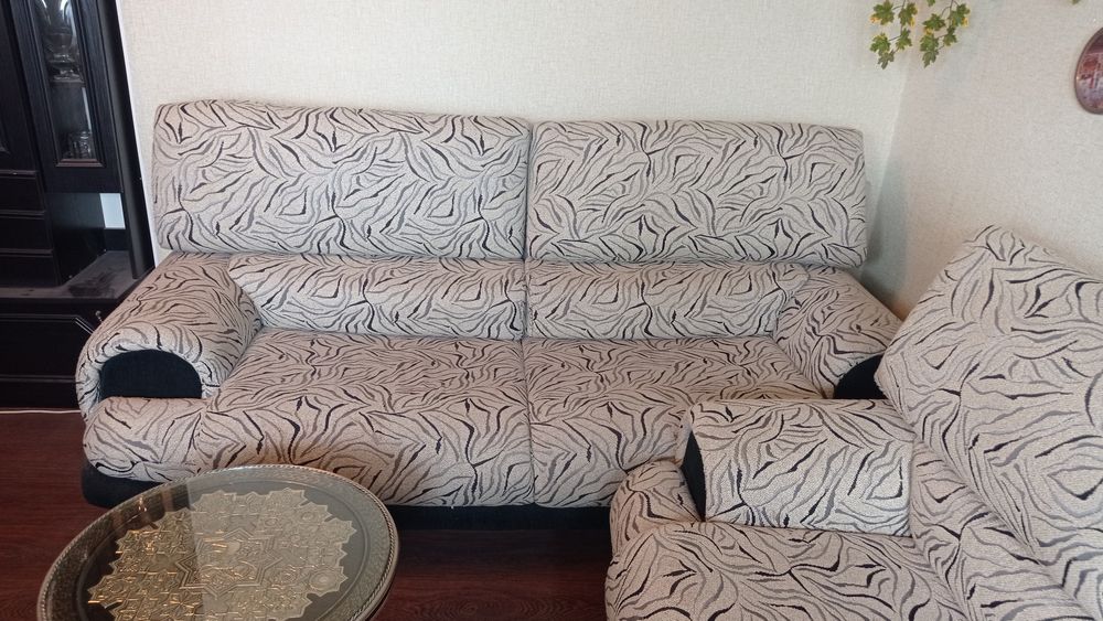 Срочно продам мебель , эксклюзивный вариант в отличном состоянии