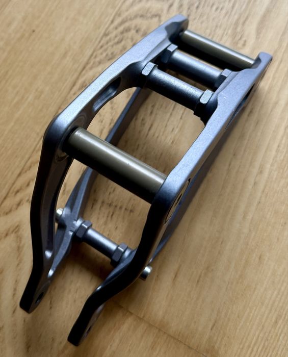 Trek Fuel / Top Fuel Rocker Link 2001–2006 - wahacz, łącznik