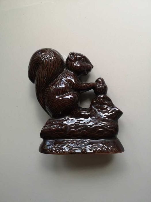 ceramiczna figurka wiewiórka PRL vintage