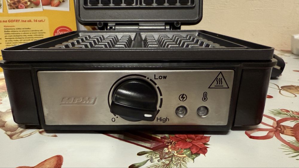 Вафельниця  1400вт