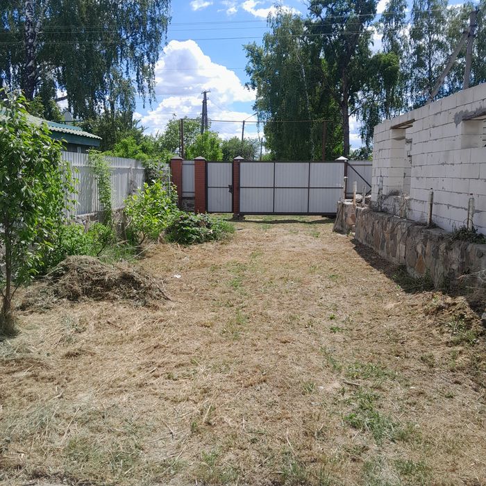 Продам участок с гаражом 6 соток