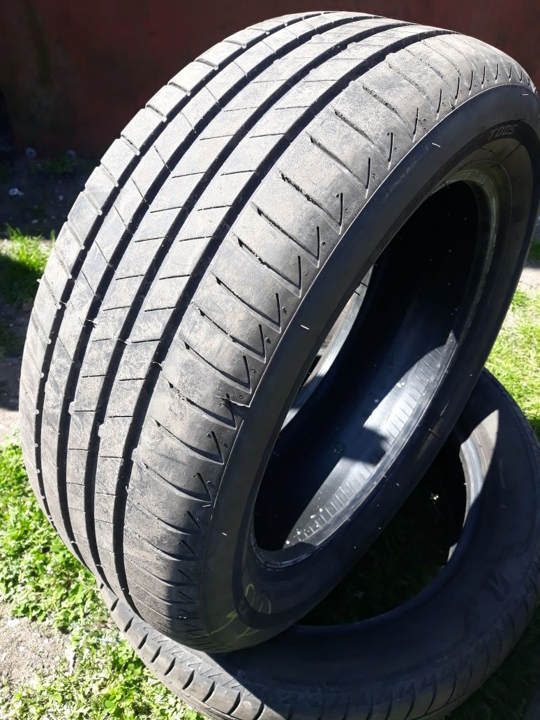 1x-Bridgestone-215-55R17-