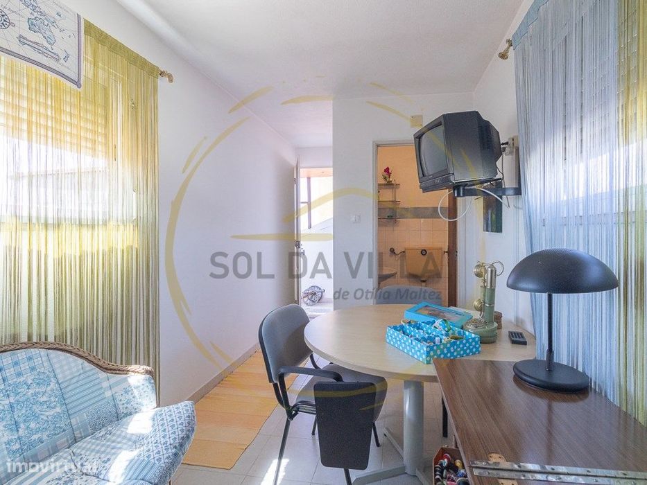 Moradia isolada T4 + T3 com garagem - Porto Salvo, Oeiras - 519.000€