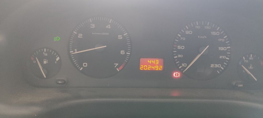 Peugeot 406. 1.8 16V