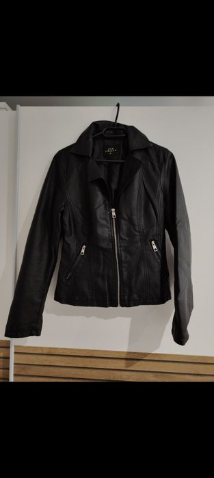 Kurtka damska czarna-)