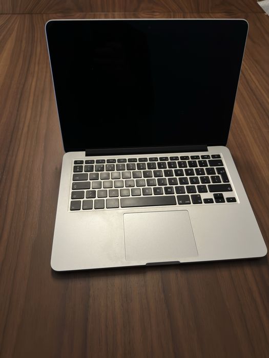 MacBook Pro 13” Retina 2014- i5 3.1GHz , 8GB RAM , SSD 500GB