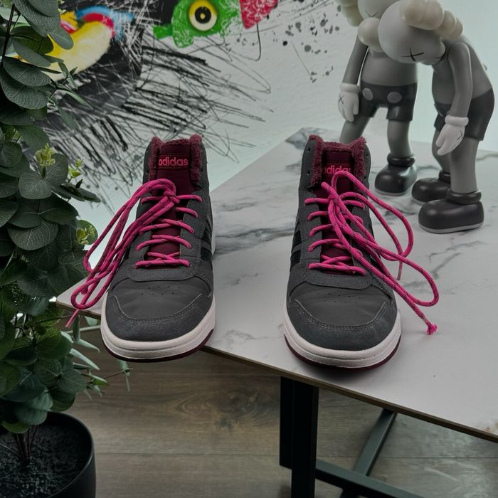 Зимові кросівки Adidas Hoops Neo 36.5 розмір E972