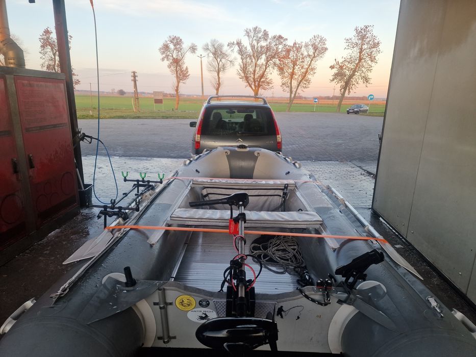 Ponton Maverick 420 z przyczepą plus silnik spalina