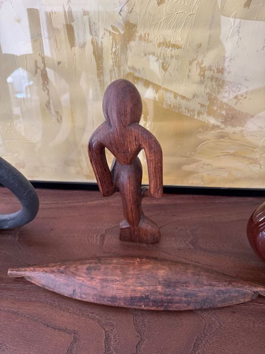 escultura em madeira