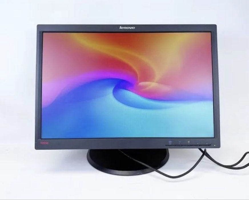 Монітор — Lenovo LT2252p LED-Monitor 22" 1680x1050.