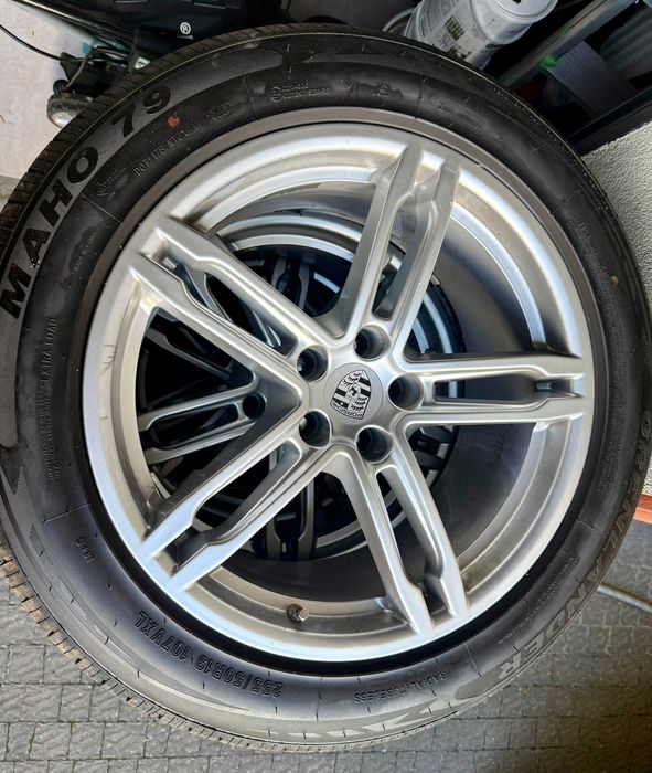 Гума для Porsche Macan Sailun Terramax CVR (всесезон)